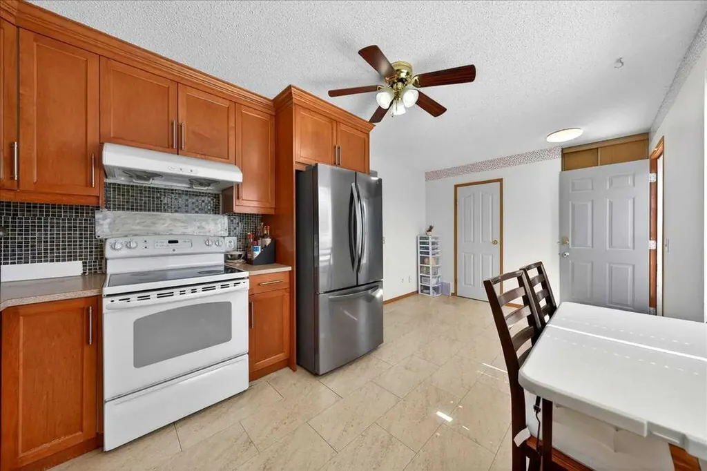 124 Martinwood Court NE Calgary AB T3J 3H2