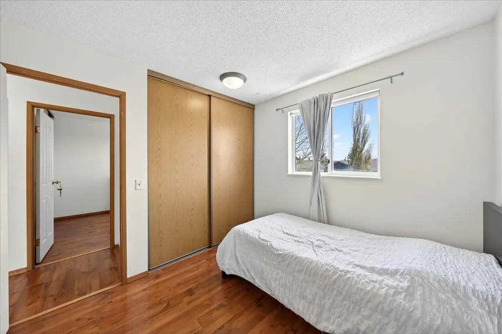 124 Martinwood Court NE Calgary AB T3J 3H2