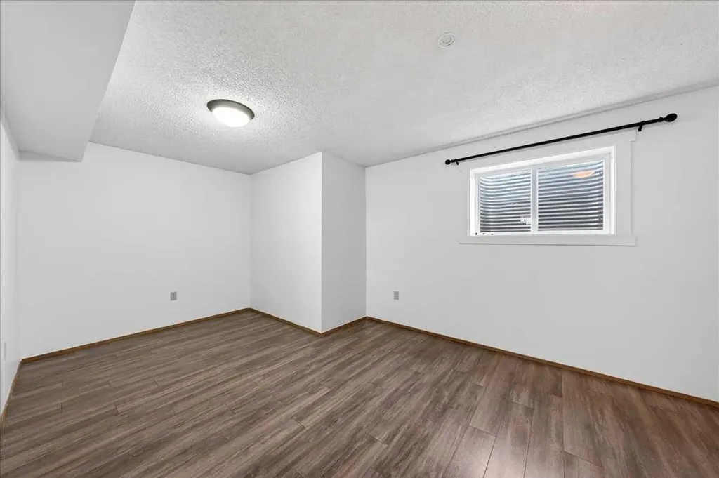 124 Martinwood Court NE Calgary AB T3J 3H2