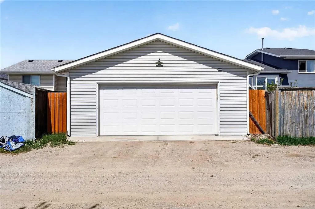 124 Martinwood Court NE Calgary AB T3J 3H2