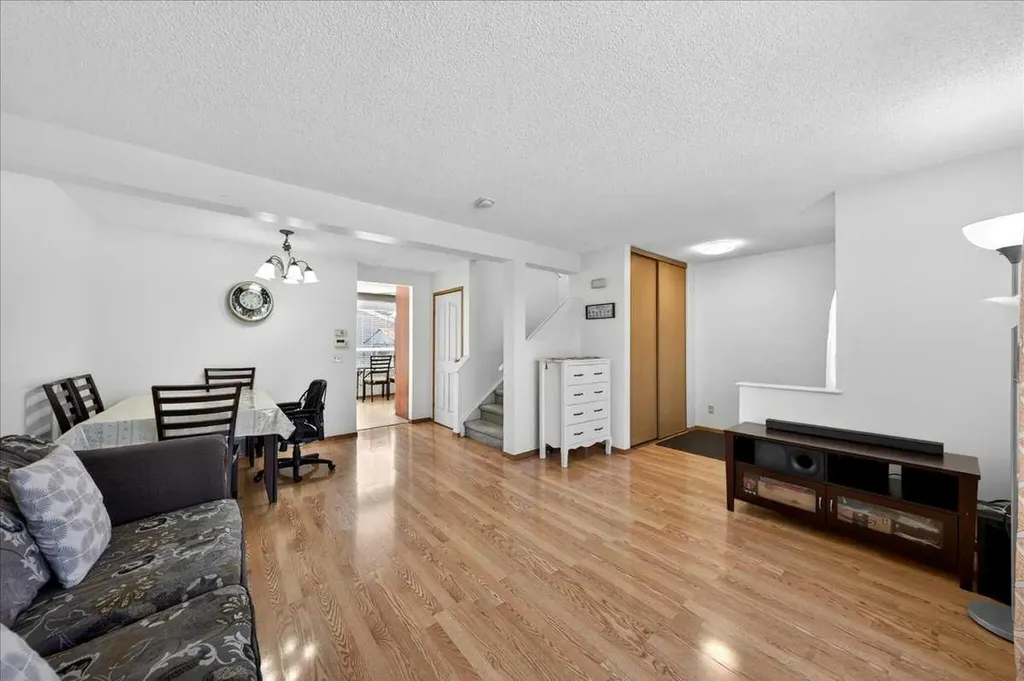 124 Martinwood Court NE Calgary AB T3J 3H2
