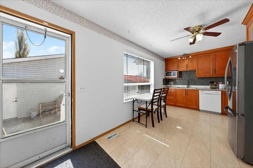 124 Martinwood Court NE Calgary AB T3J 3H2