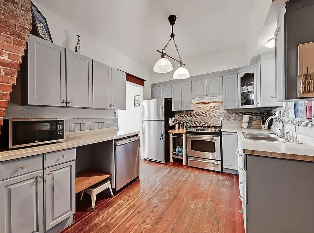 5136 54 Avenue Stavely AB T0L 1Z0