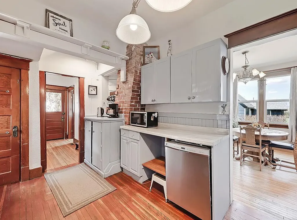 5136 54 Avenue Stavely AB T0L 1Z0