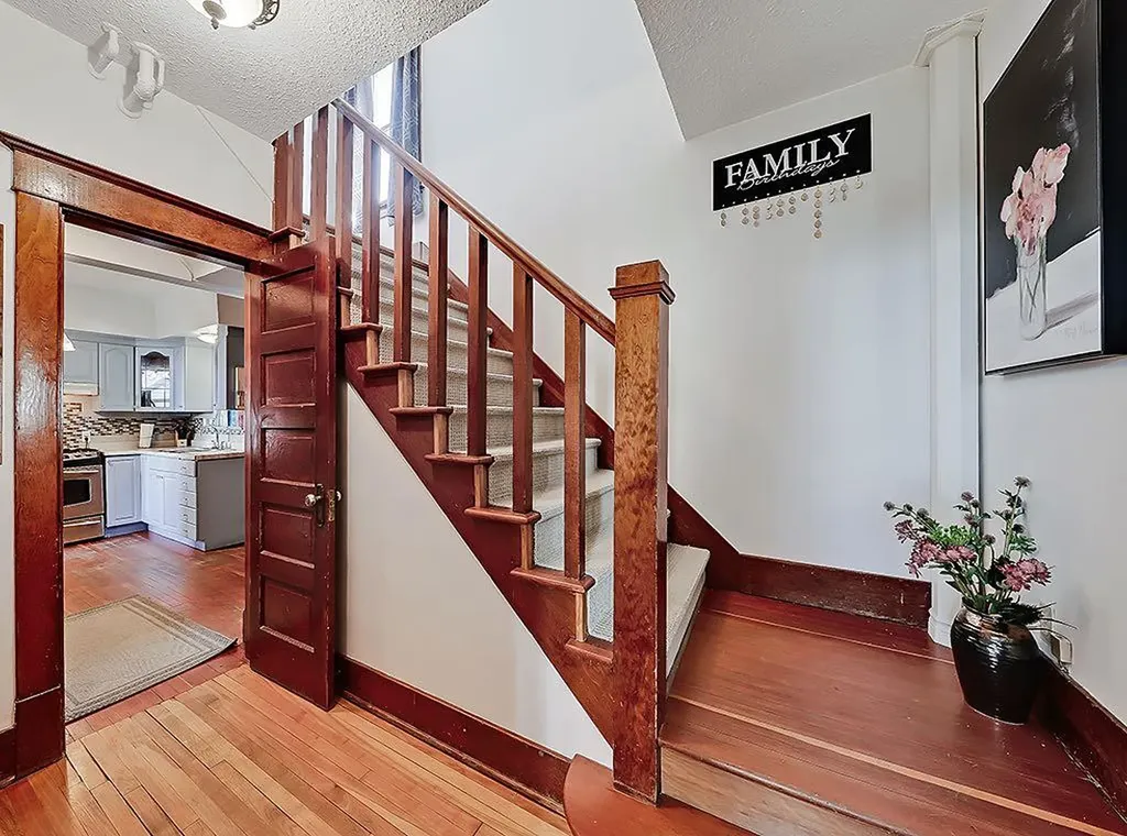 5136 54 Avenue Stavely AB T0L 1Z0