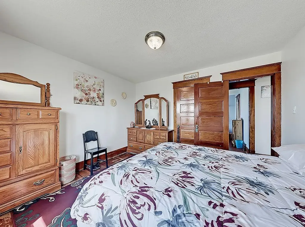 5136 54 Avenue Stavely AB T0L 1Z0