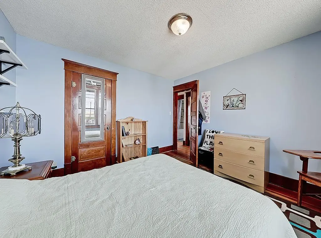 5136 54 Avenue Stavely AB T0L 1Z0