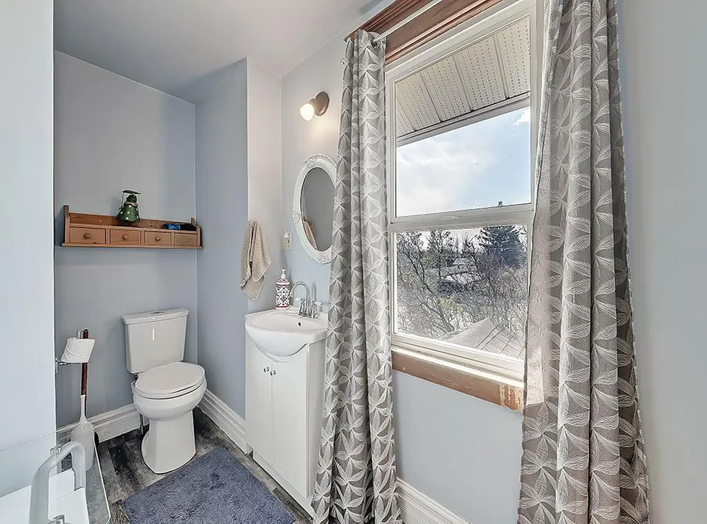 5136 54 Avenue Stavely AB T0L 1Z0
