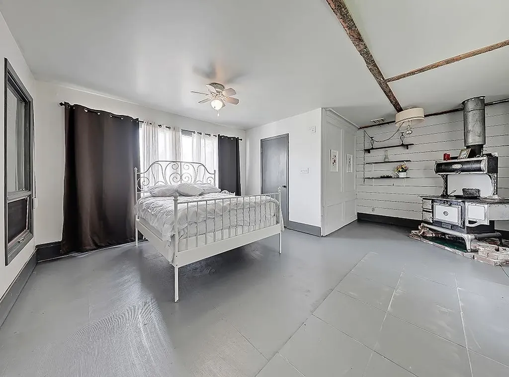 5136 54 Avenue Stavely AB T0L 1Z0