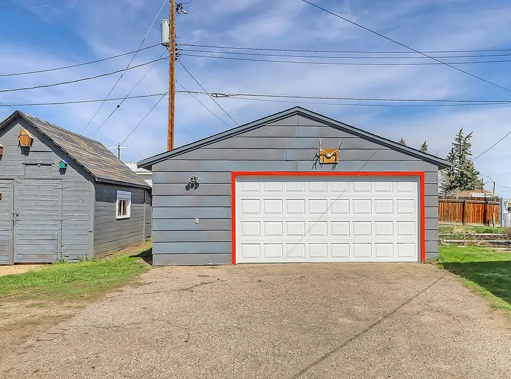 5136 54 Avenue Stavely AB T0L 1Z0