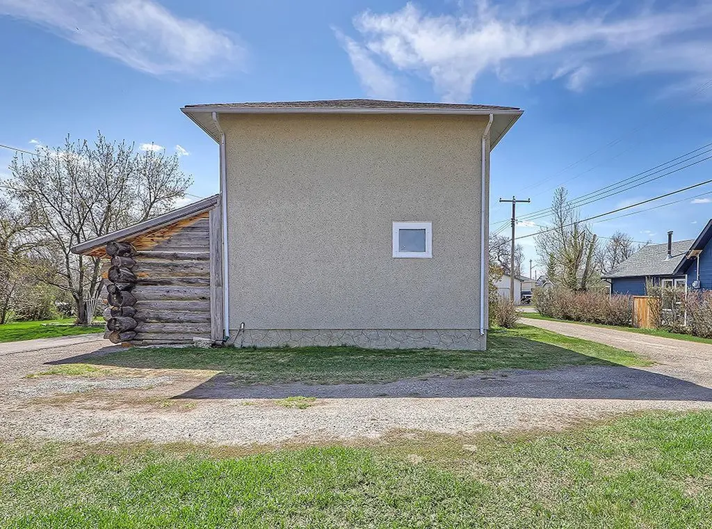 5136 54 Avenue Stavely AB T0L 1Z0