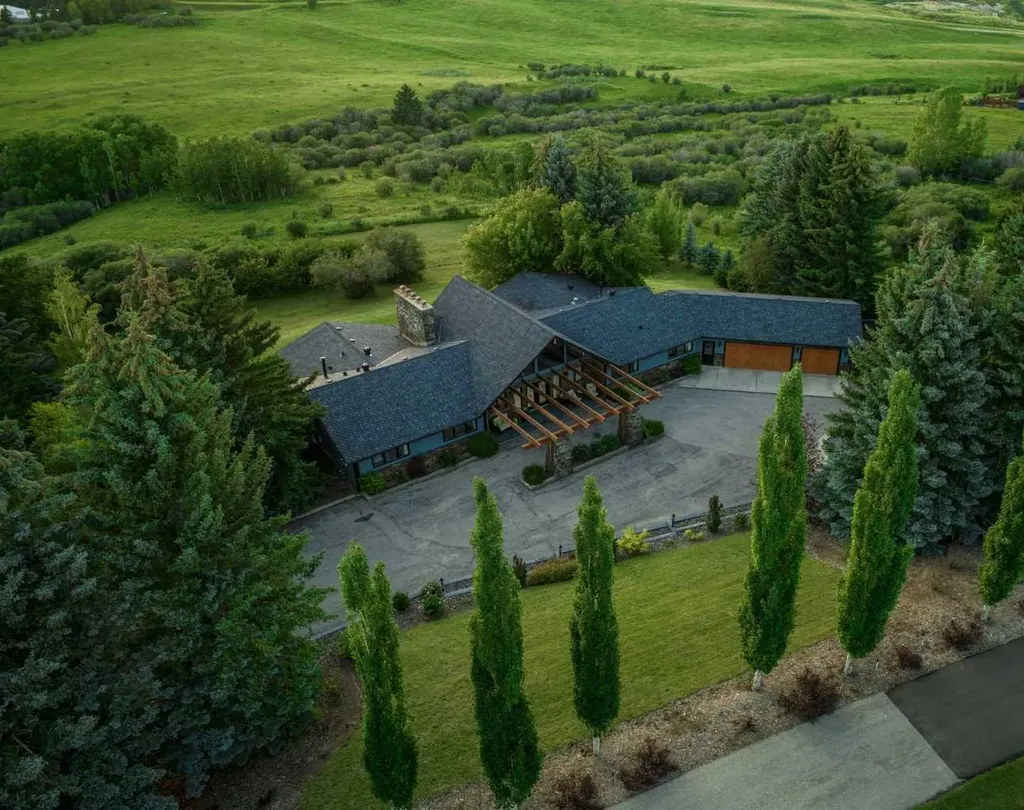 188 Artists View Way W Rural Rocky View County AB T3Z 3N1