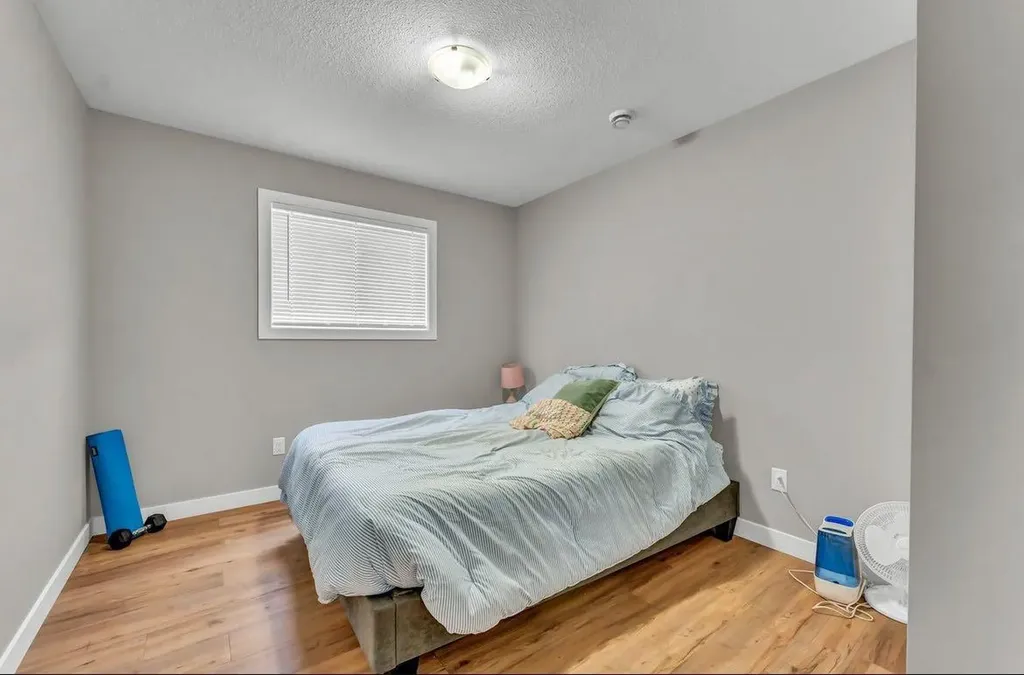 1804 29 Street SE Medicine Hat AB T1A 2J1