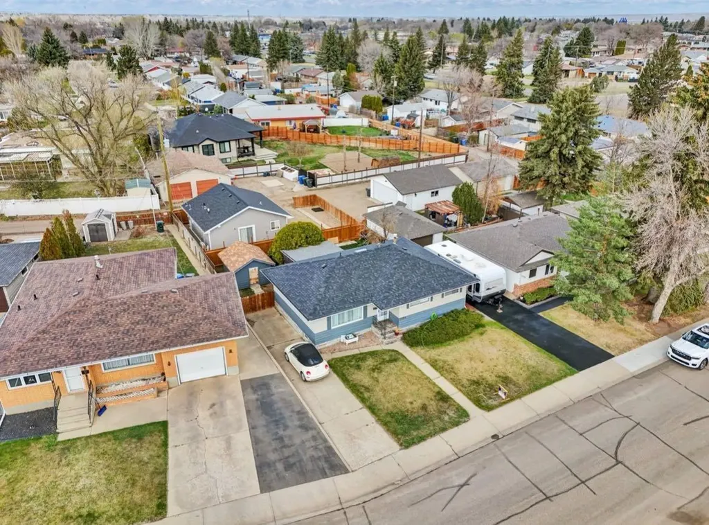 1804 29 Street SE Medicine Hat AB T1A 2J1