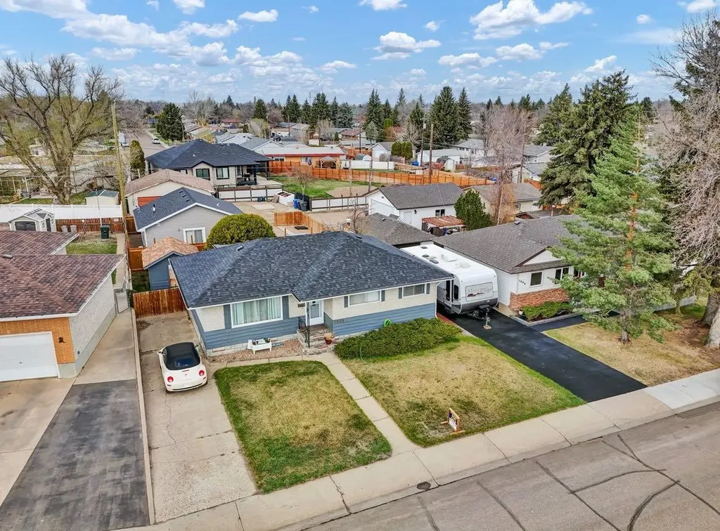 1804 29 Street SE Medicine Hat AB T1A 2J1