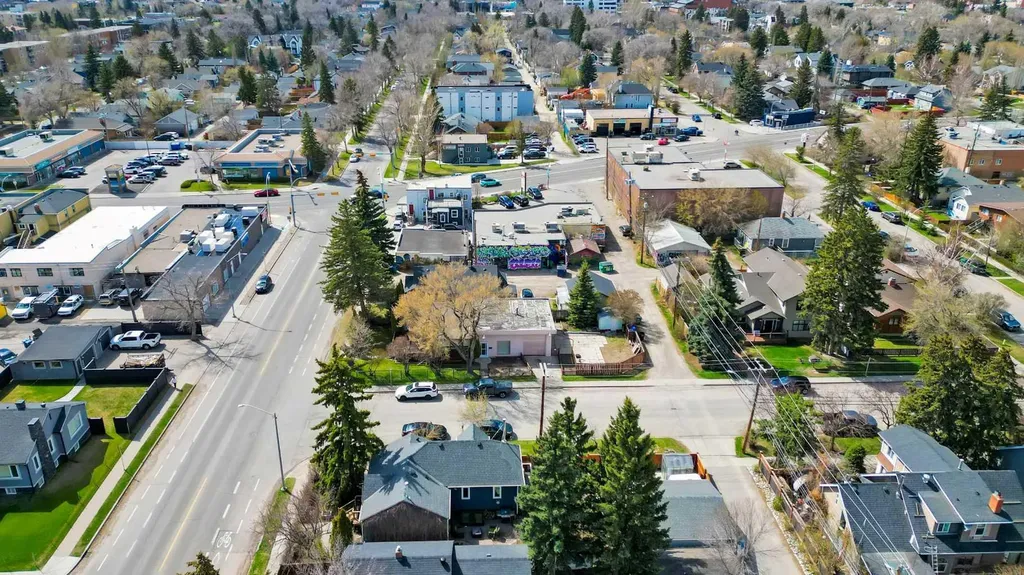 426 8 Avenue NE Calgary AB T2E0R2