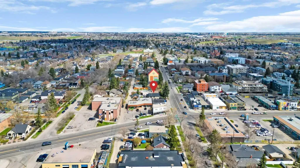 426 8 Avenue NE Calgary AB T2E0R2