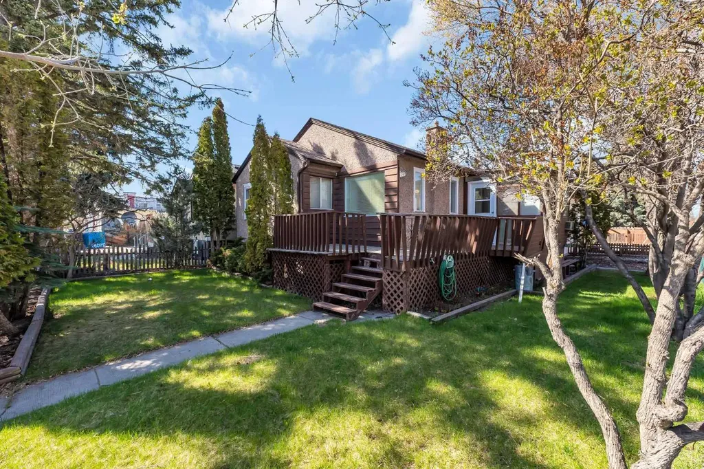 426 8 Avenue NE Calgary AB T2E0R2