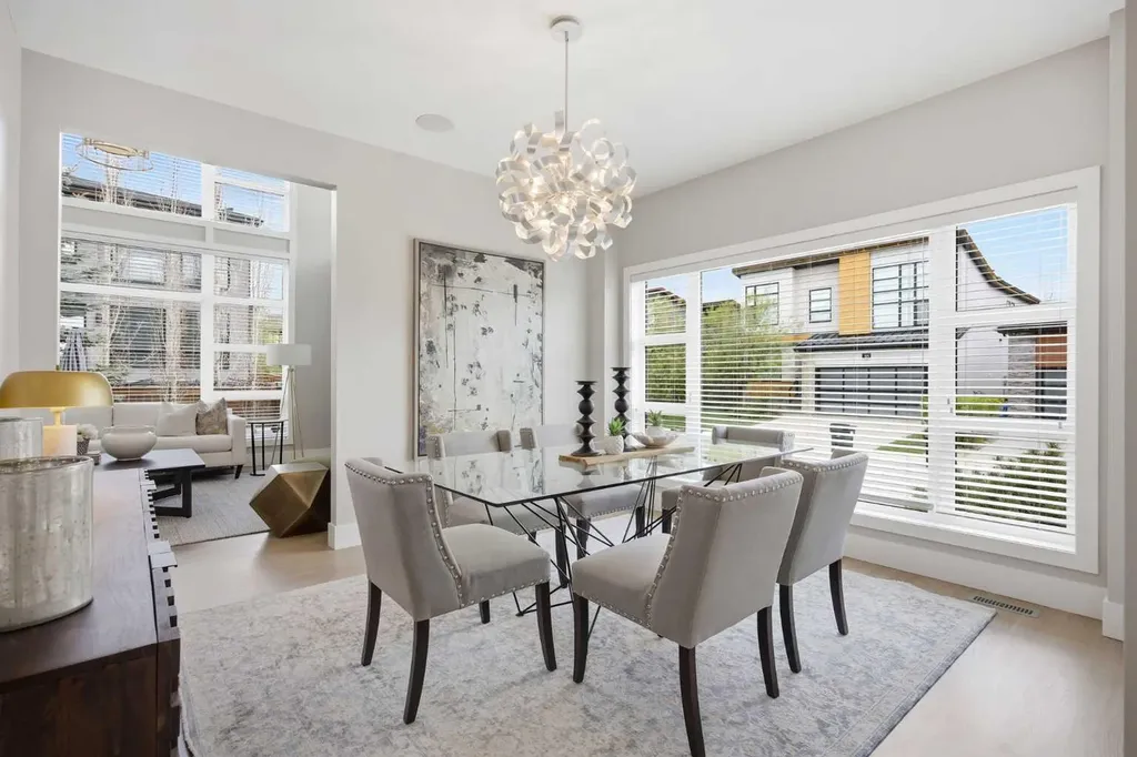81 West Point Close SW Calgary AB T3H 0X4