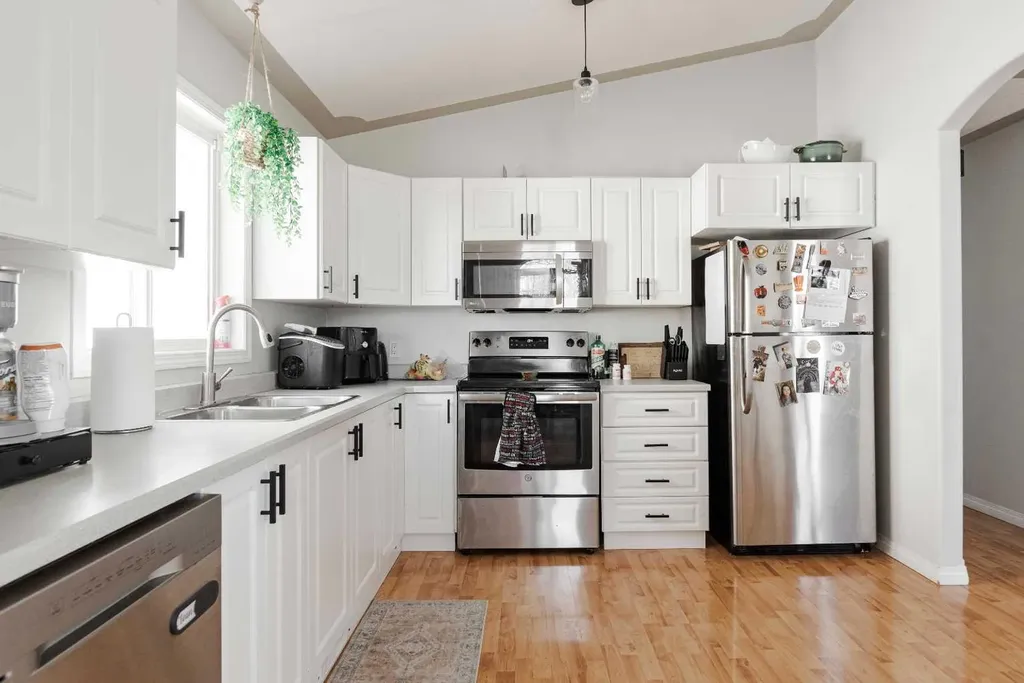 122 Wolff Way Fort Mcmurray AB T9H 5G6