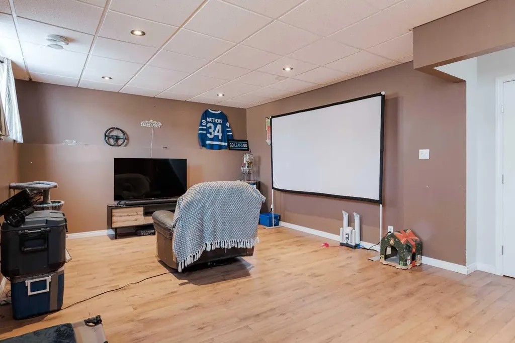 122 Wolff Way Fort Mcmurray AB T9H 5G6
