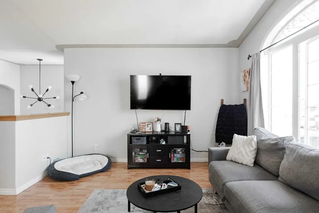 122 Wolff Way Fort Mcmurray AB T9H 5G6