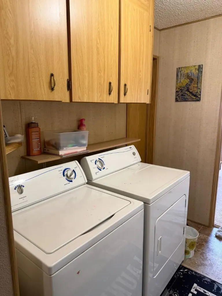 5302 Birch Road Olds AB T4H1M2