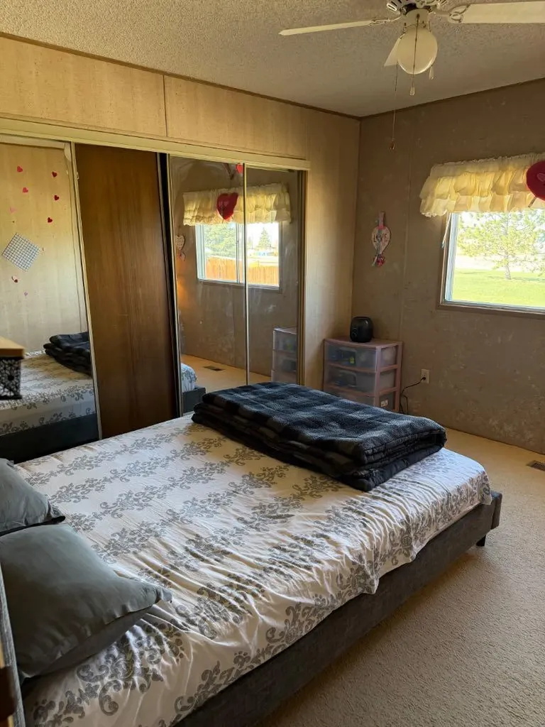 5302 Birch Road Olds AB T4H1M2