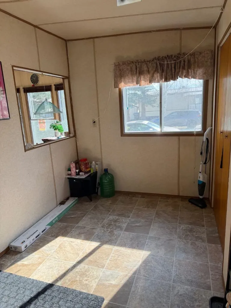 5302 Birch Road Olds AB T4H1M2