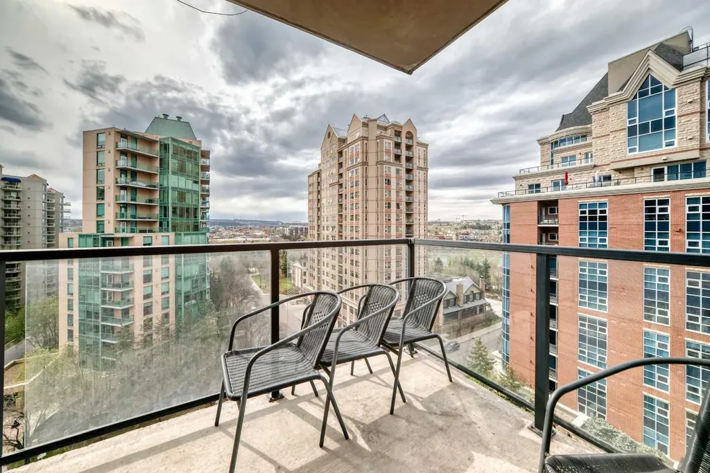 735 2 Avenue SW Calgary AB T2P 0E4