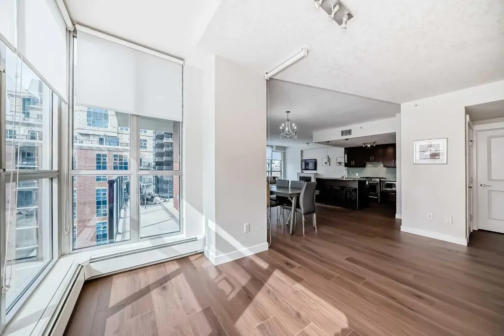 735 2 Avenue SW Calgary AB T2P 0E4
