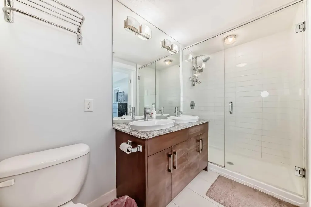 735 2 Avenue SW Calgary AB T2P 0E4