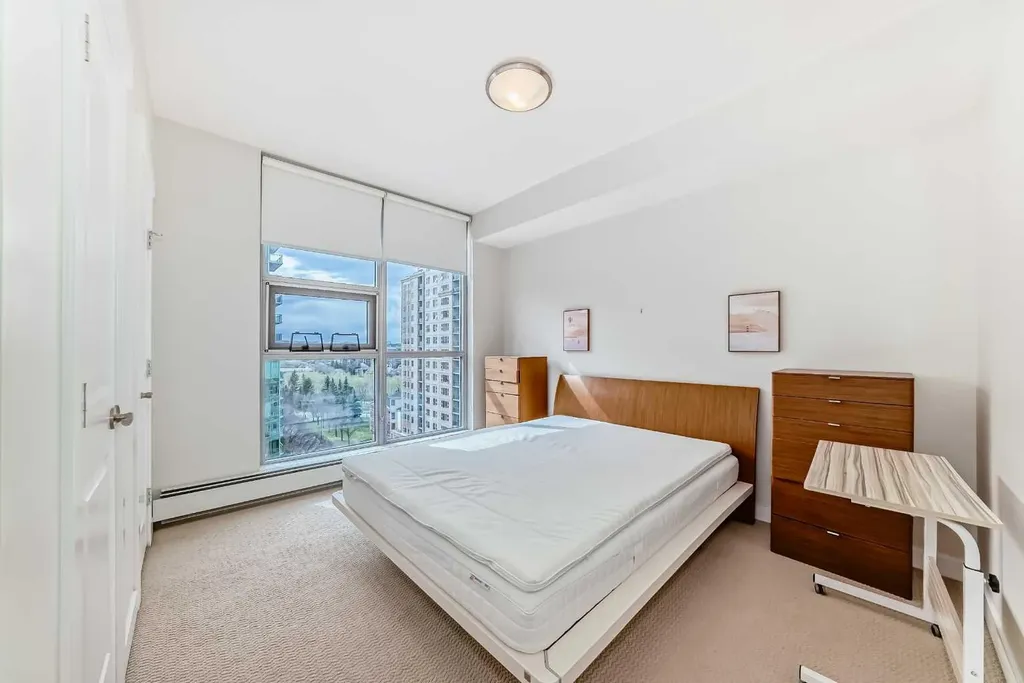 735 2 Avenue SW Calgary AB T2P 0E4
