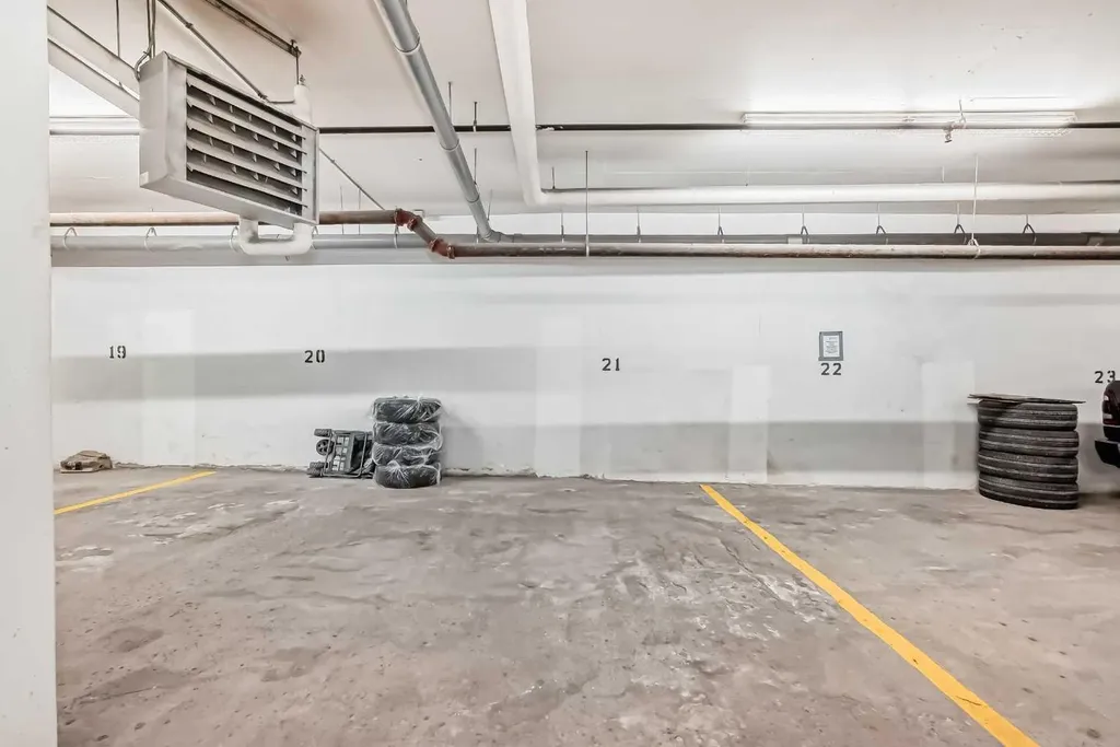 735 2 Avenue SW Calgary AB T2P 0E4