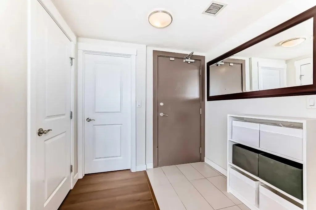 735 2 Avenue SW Calgary AB T2P 0E4
