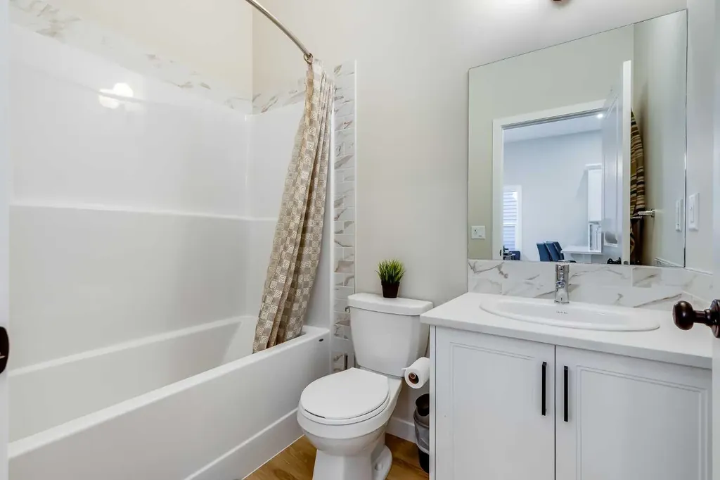 146 Highview Gate SE Airdrie AB T4A 3L6