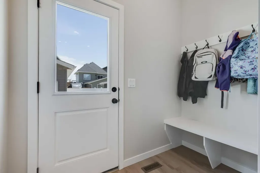 146 Highview Gate SE Airdrie AB T4A 3L6