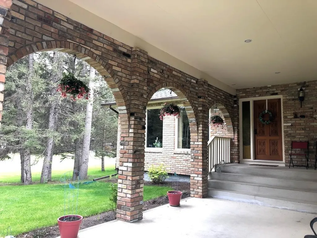 63 Wolf Drive Rural Rocky View County AB T3Z1A3