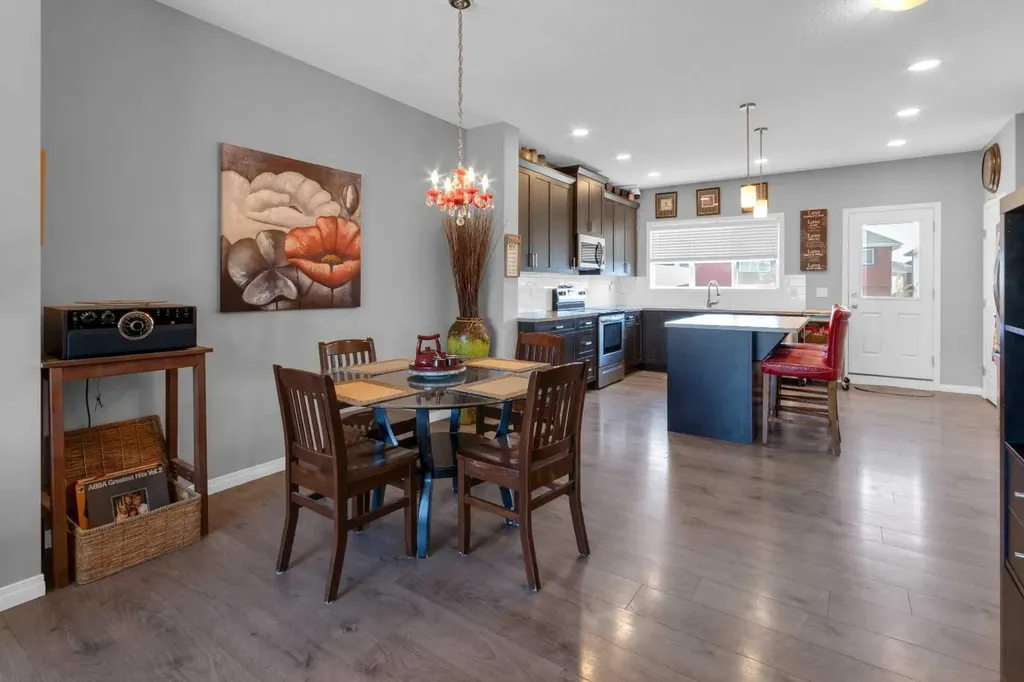 188 Sundown Road Cochrane AB T4C 2M5