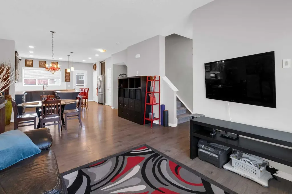 188 Sundown Road Cochrane AB T4C 2M5