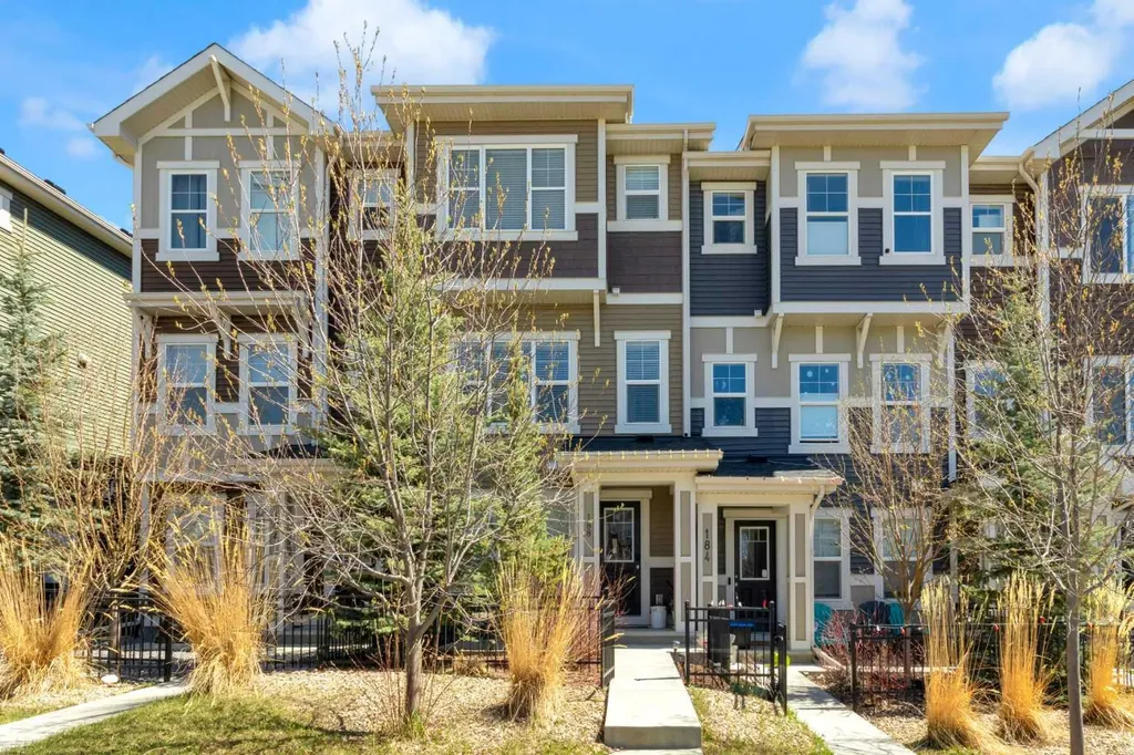 188 Sundown Road Cochrane AB T4C 2M5