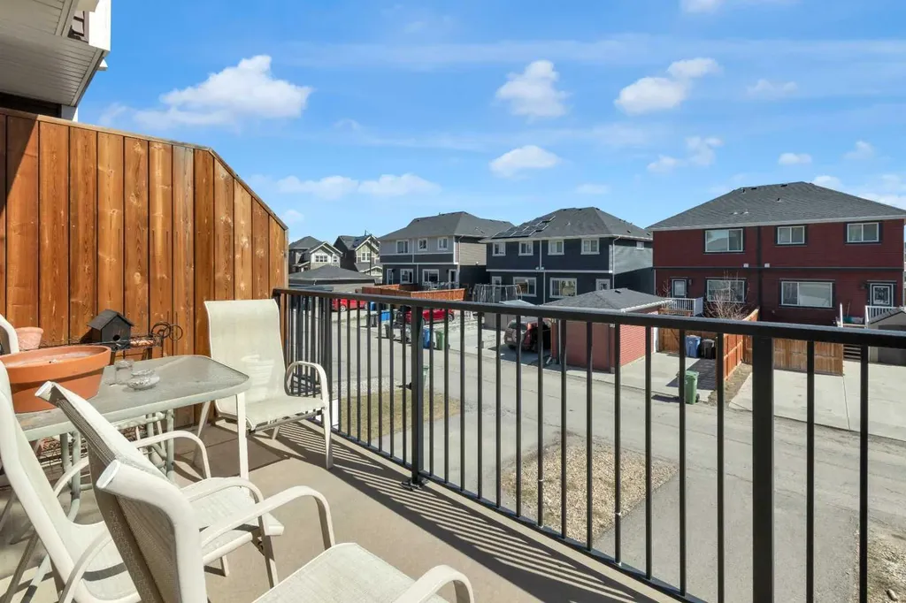 188 Sundown Road Cochrane AB T4C 2M5