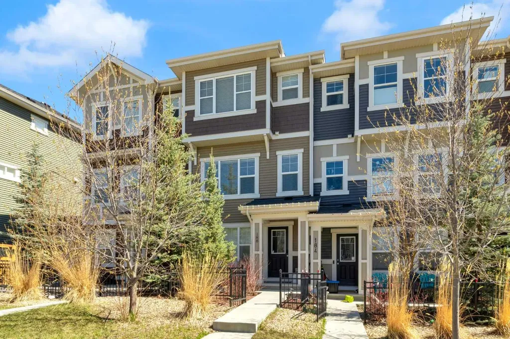 188 Sundown Road Cochrane AB T4C 2M5