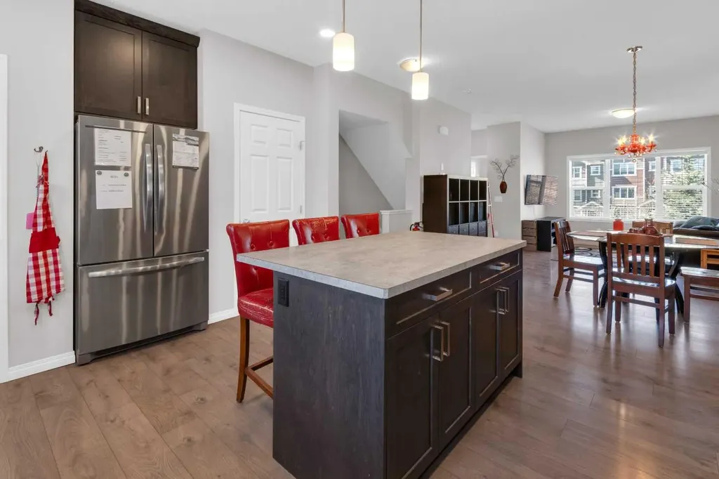 188 Sundown Road Cochrane AB T4C 2M5