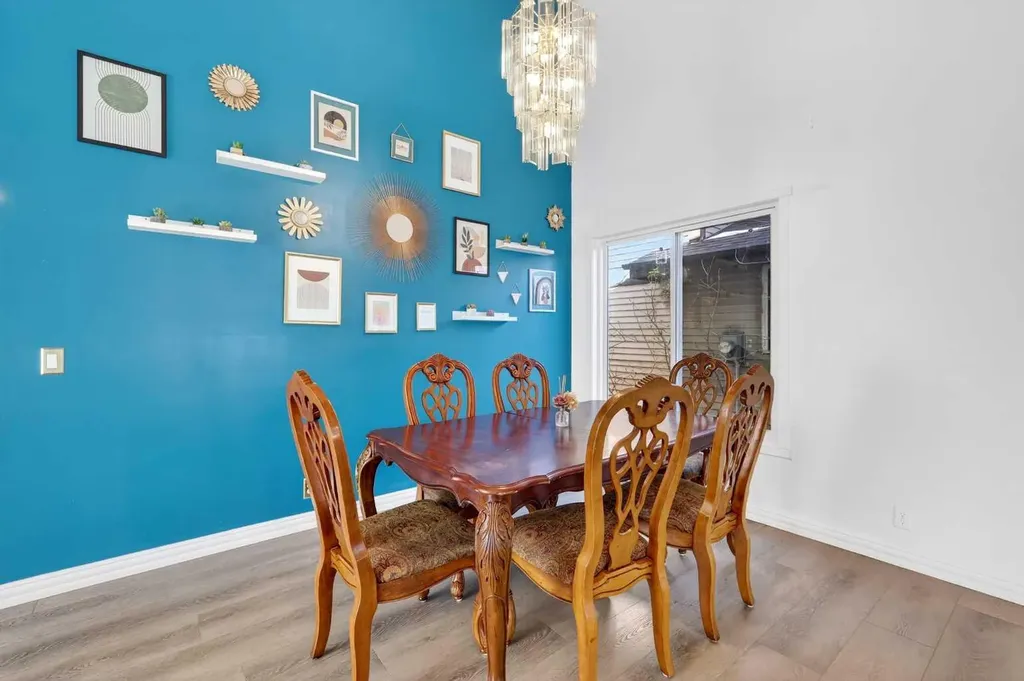 236 Mckerrell Way SE Calgary AB T2Z 1N8