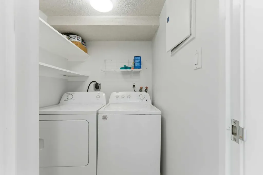 1334 14 Avenue SW Calgary AB T3C 0W2