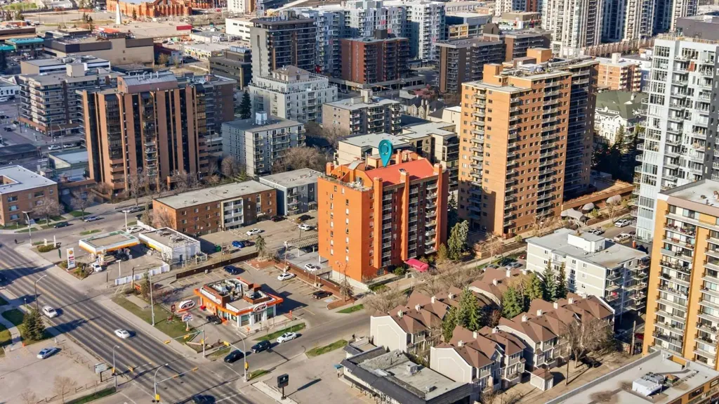 1334 14 Avenue SW Calgary AB T3C 0W2