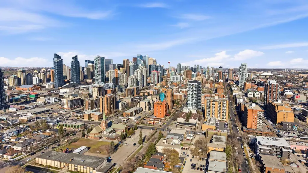 1334 14 Avenue SW Calgary AB T3C 0W2
