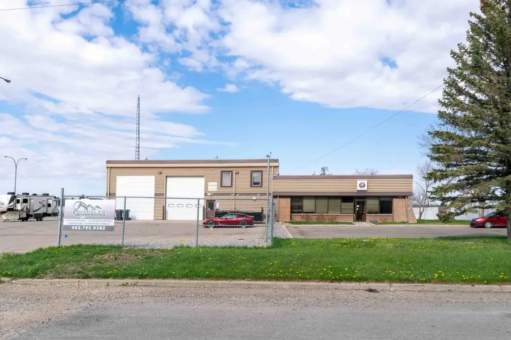 680N 300e Raymond AB T0K 2S0