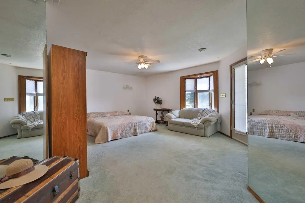 369 S 2 Street W Magrath AB T0K 1J0